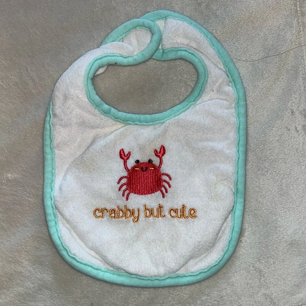 (4) Baby Bibs Bundle - Picture 4 of 6